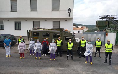 LA UNIDAD MILITAR DE EMERGENCIAS DESINFECTA LA RESIDENCIA